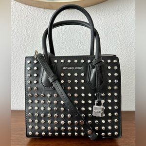 MICHAEL KORS Mercer Stud Messenger